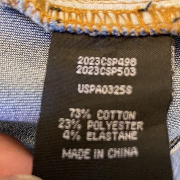 Universal Standard Bae Denim Shorts in 
New Wave Blue women’s size 12 - Picture 7 of 8